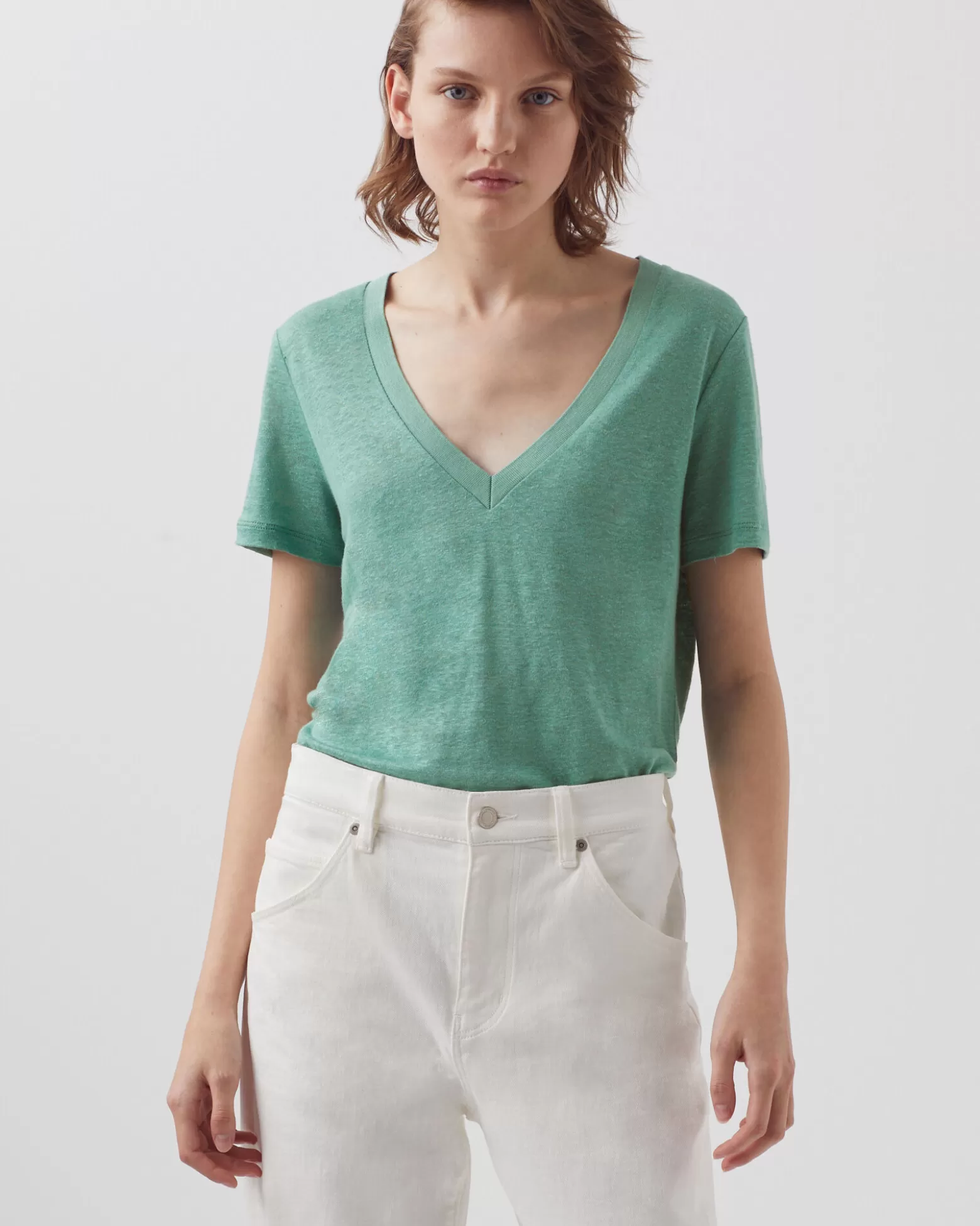 Tops | Comptoir des Cotonniers Sarah - T-Shirt Col V En Lin 0520 Vert Email